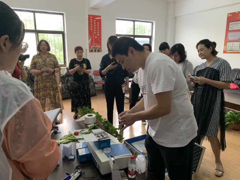 歐柯奇技術人員在駐馬店進行操作培訓