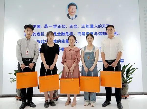 月圓中秋，情意濃濃|歐柯奇為全體員工發放中秋福利